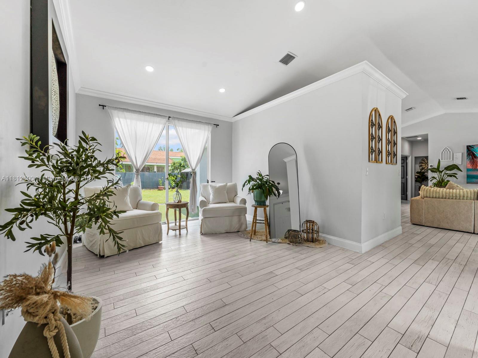 FL CITY HIGHLANDS - Residential