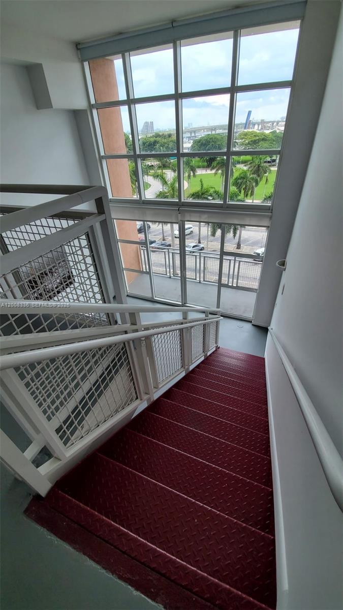 253 NE 2nd St 434