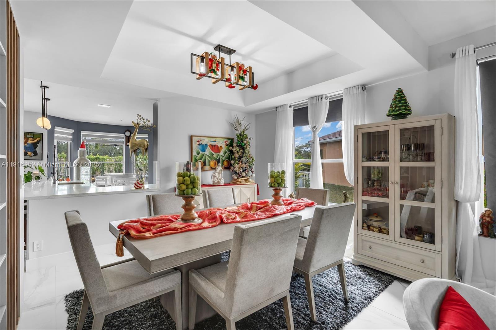 VULCAN MATERIALS COMPANY - Residential Lease