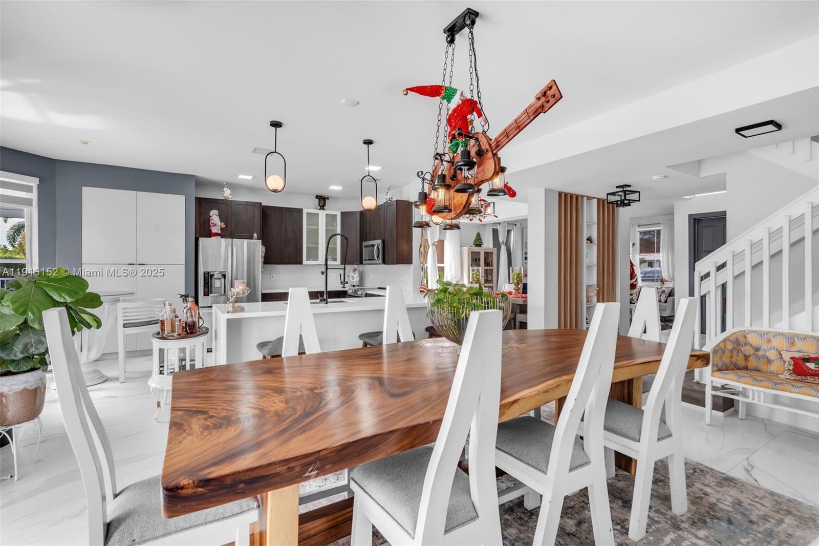 VULCAN MATERIALS COMPANY - Residential Lease