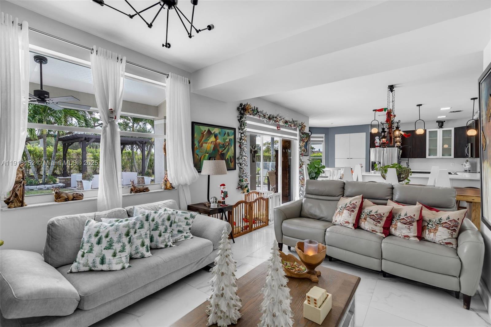 VULCAN MATERIALS COMPANY - Residential Lease