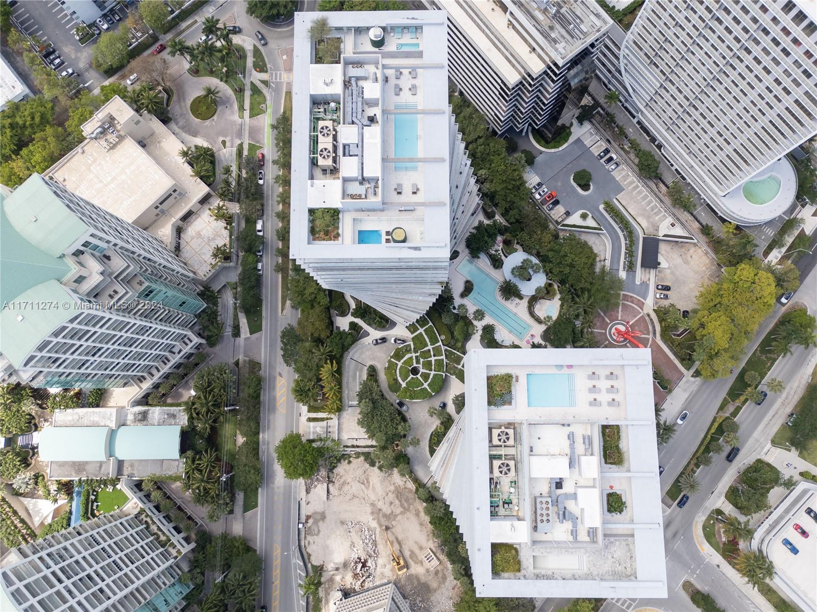 DINNER KEY - Residential