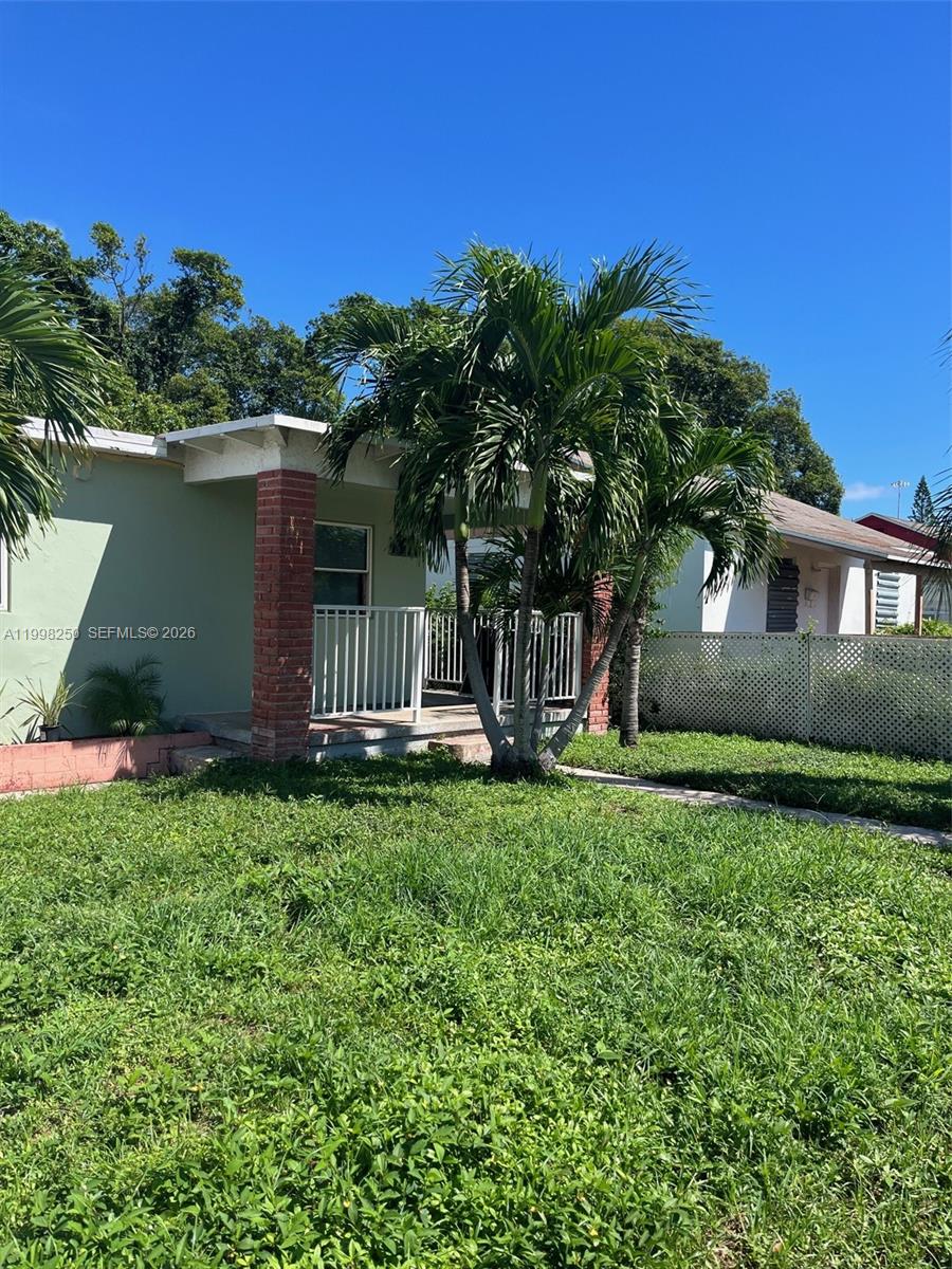 RIVIERA BEACH HEIGHTS ADD - Residential Lease