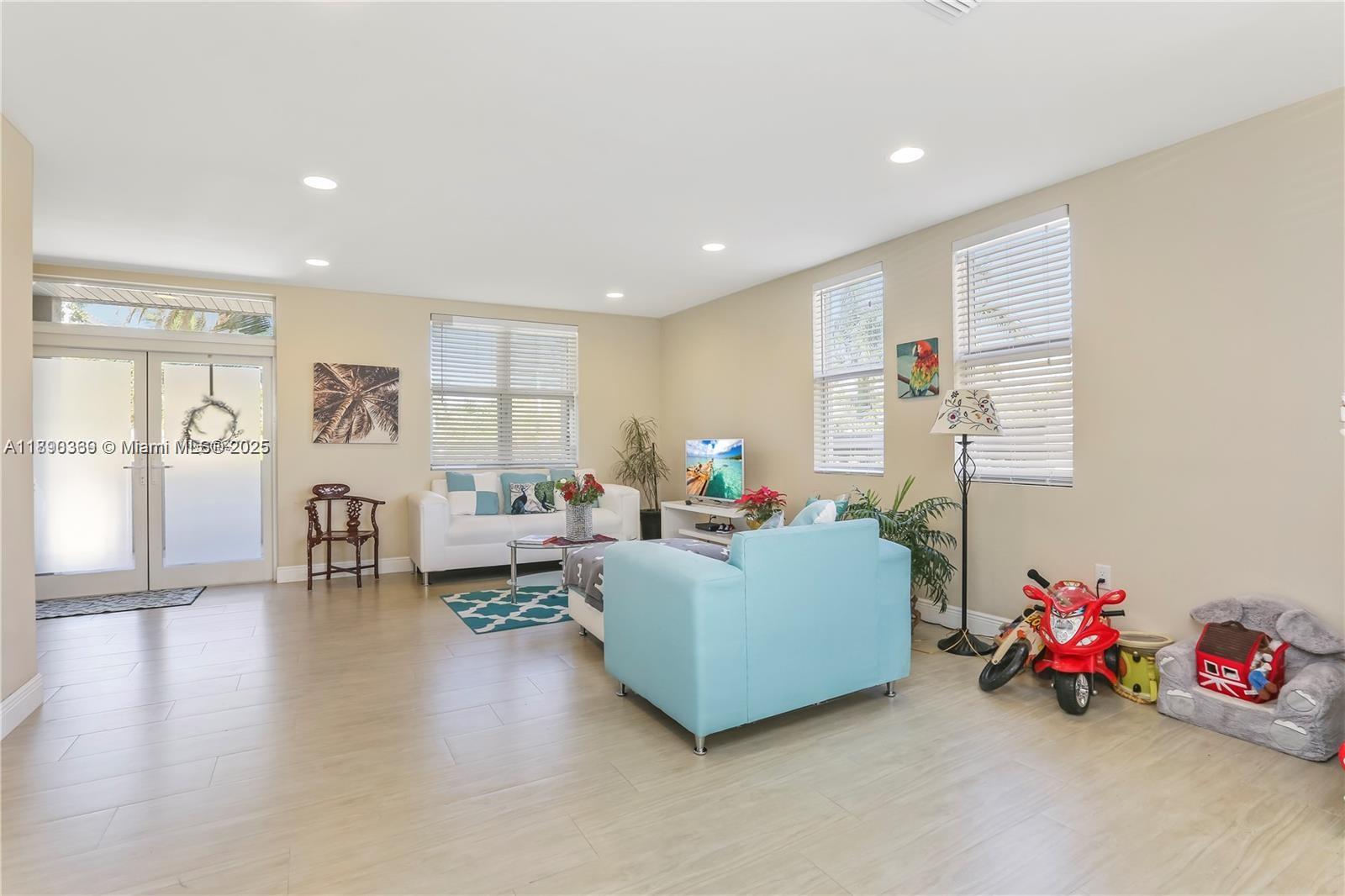 1632 NE 110th St 2