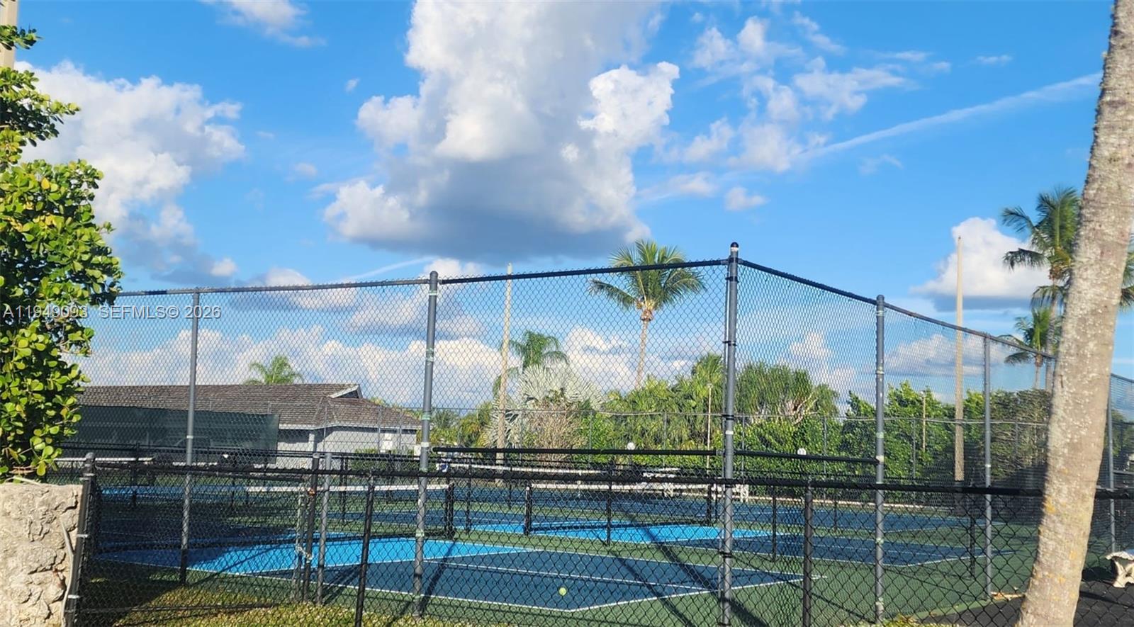 ORA CHOKOLOSKEE RV RESORT - Residential