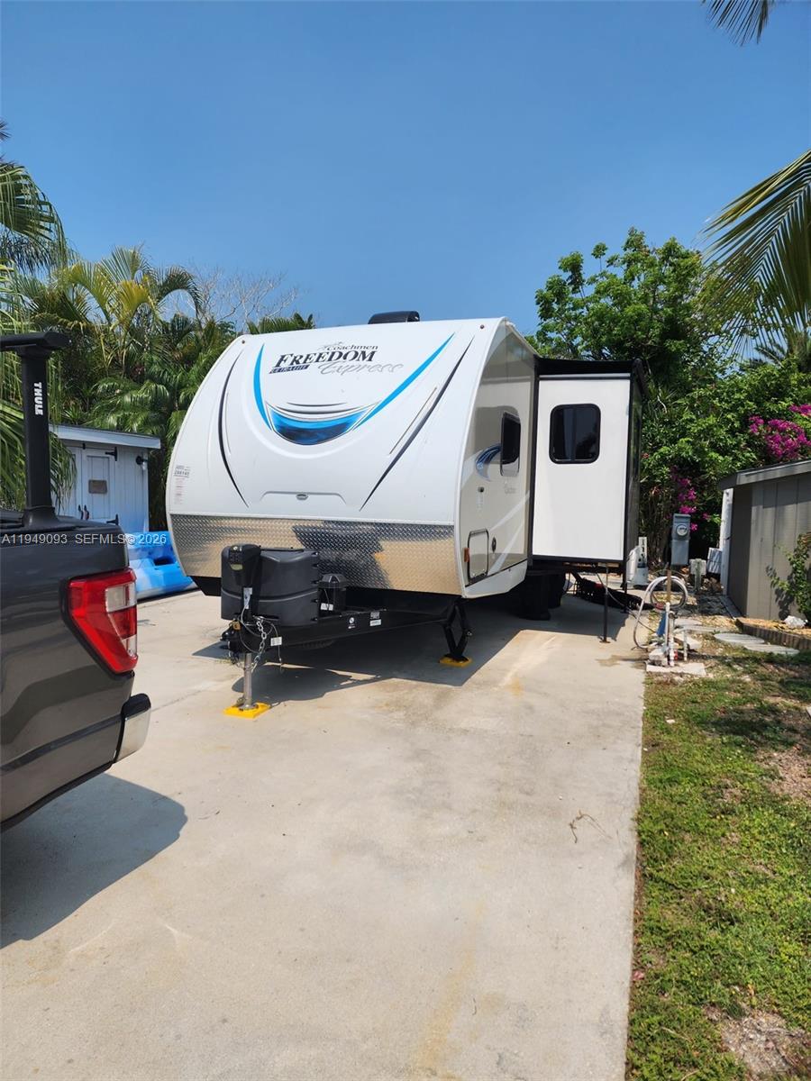 ORA CHOKOLOSKEE RV RESORT - Residential