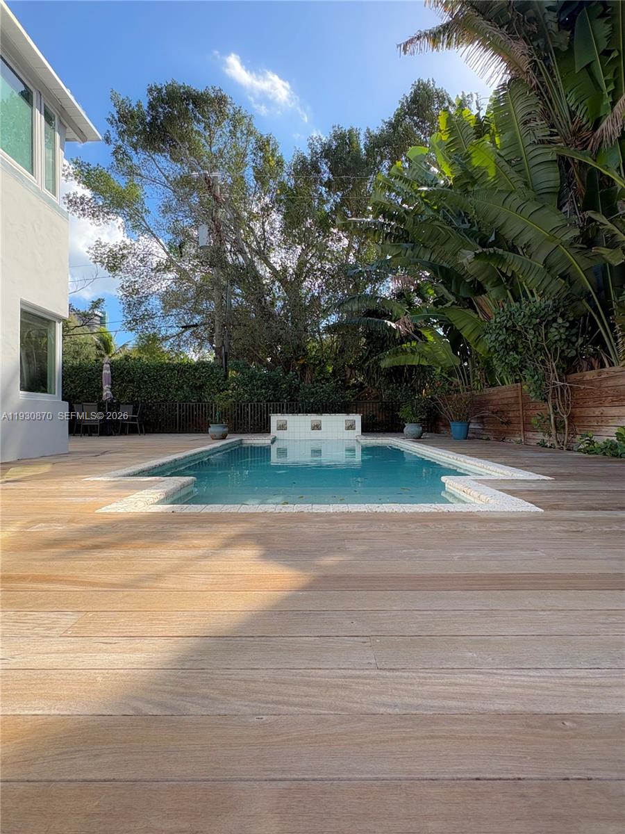 BELLE MEADE OF MIA SEC 1 - Residential