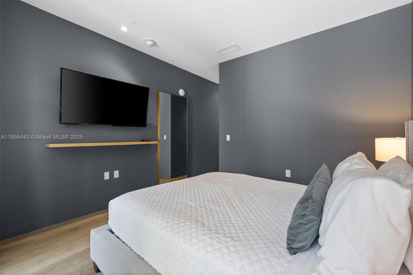 BRICKELL - Residential