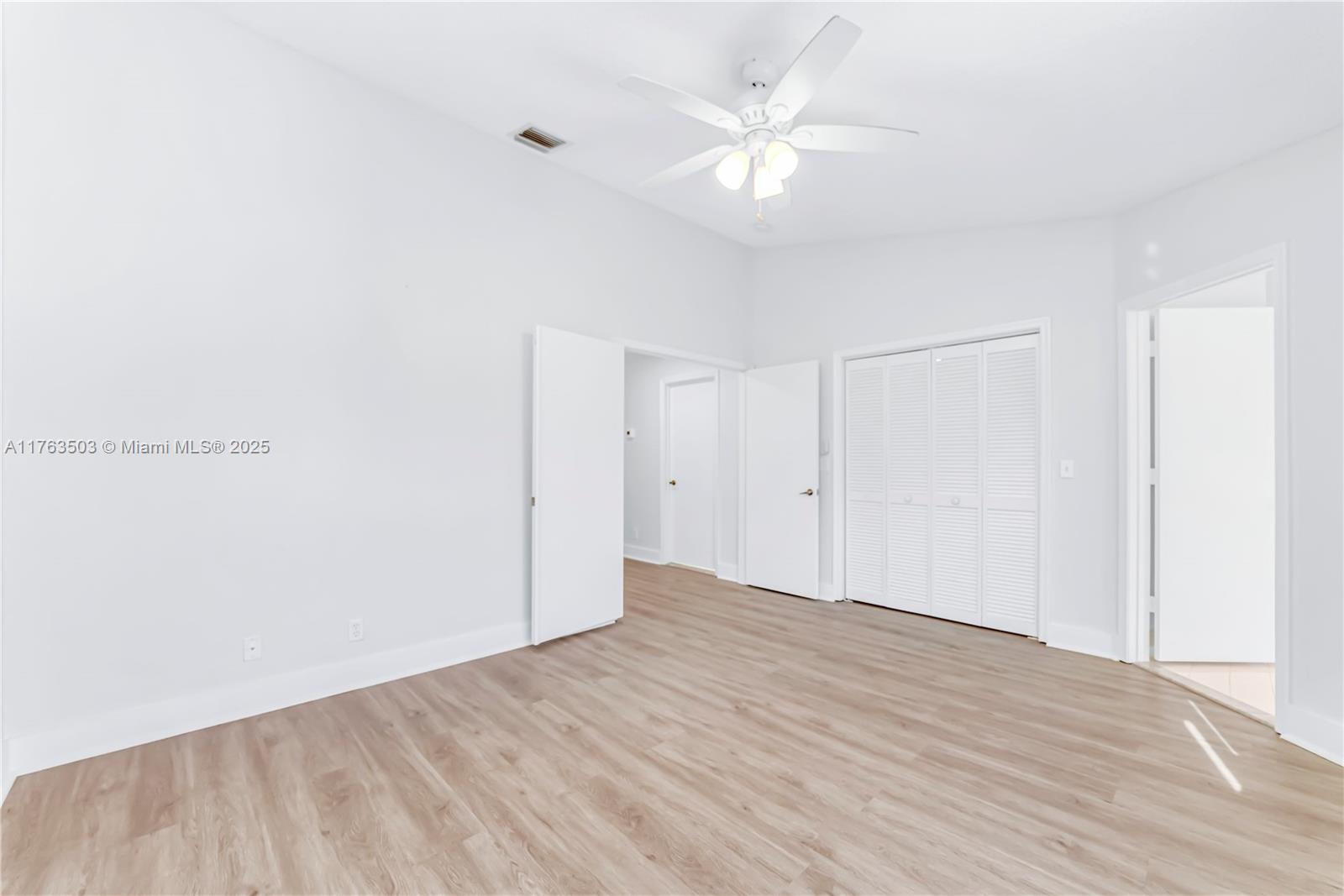 PEMBROKE SHORES - Residential
