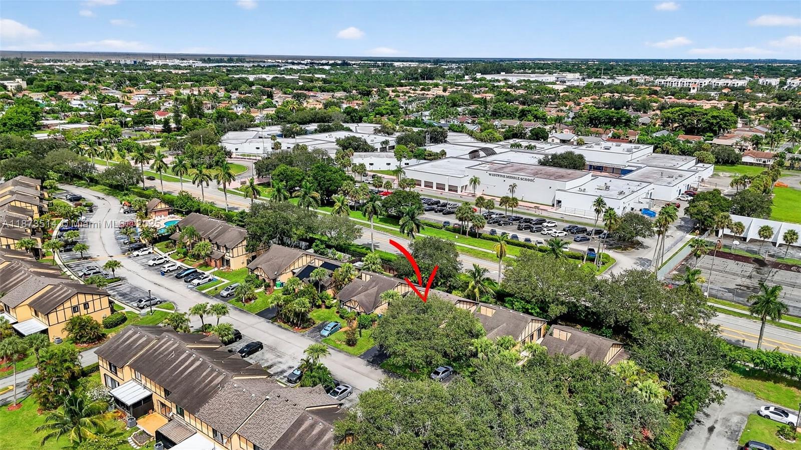 SPRINGTREE LAKES - Residential