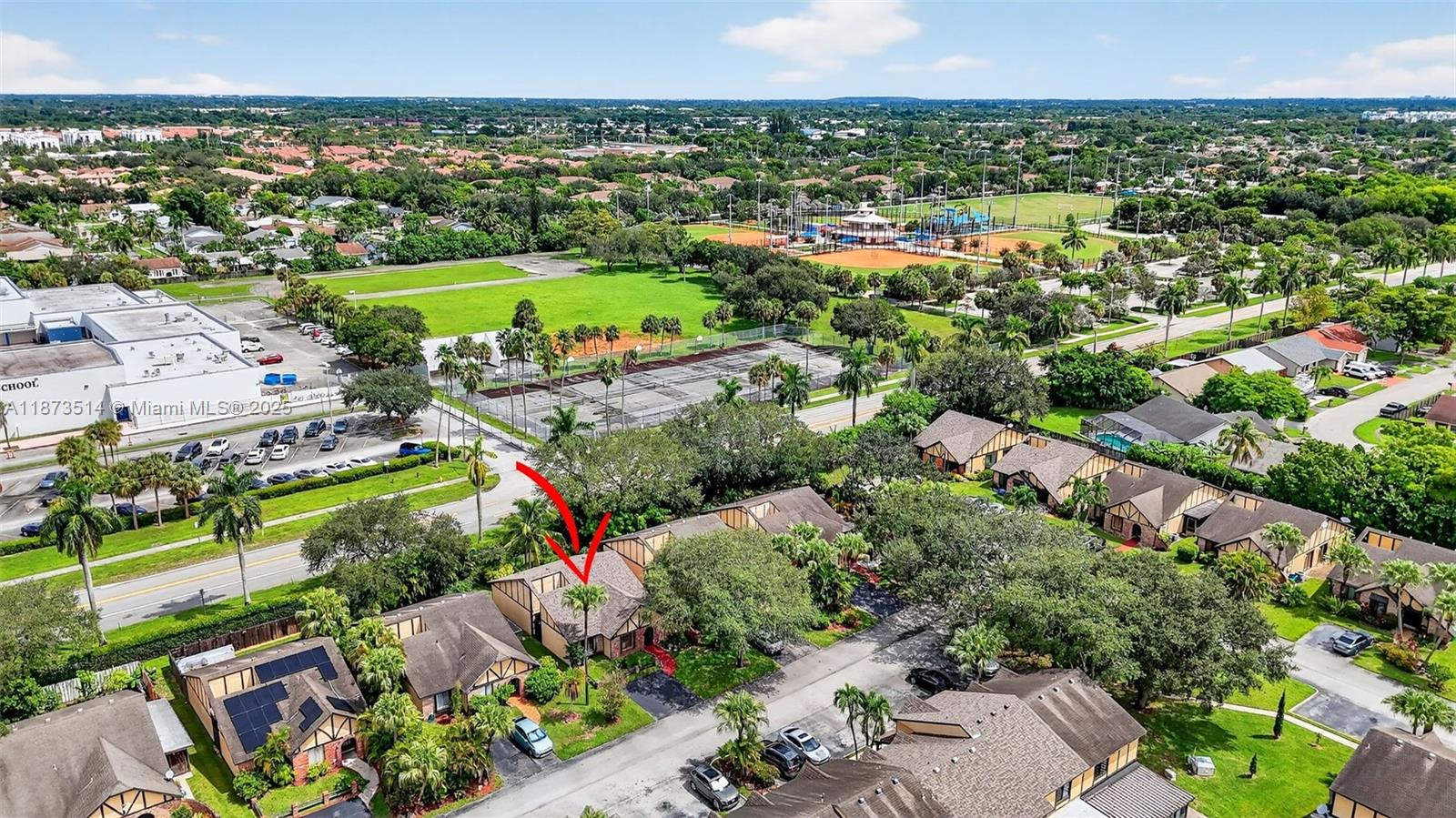 SPRINGTREE LAKES - Residential