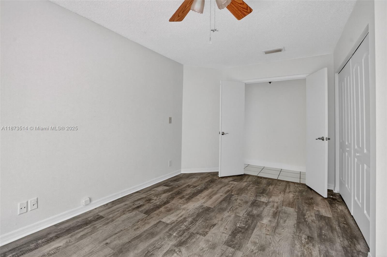 SPRINGTREE LAKES - Residential