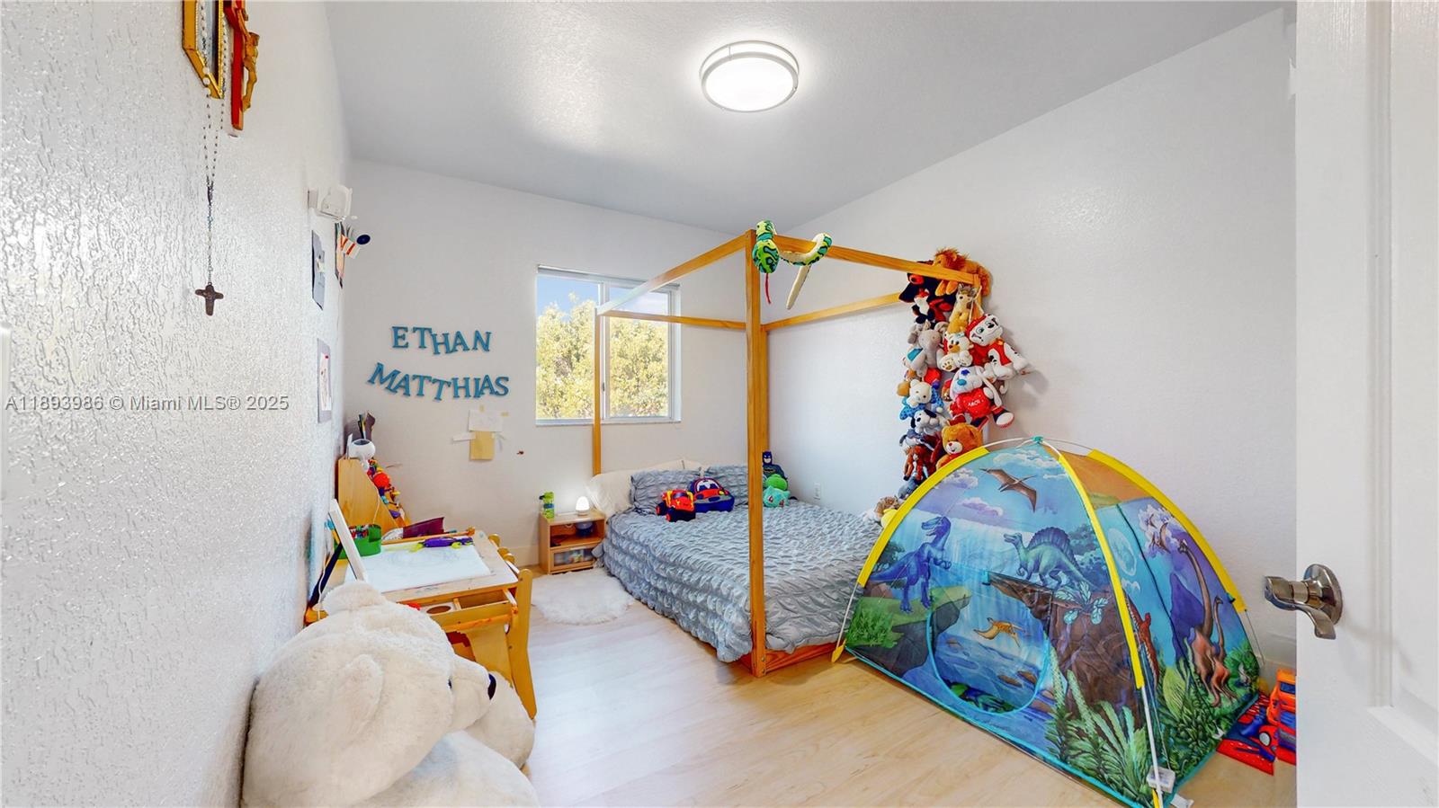 PALM ISLE ESTATES - Residential