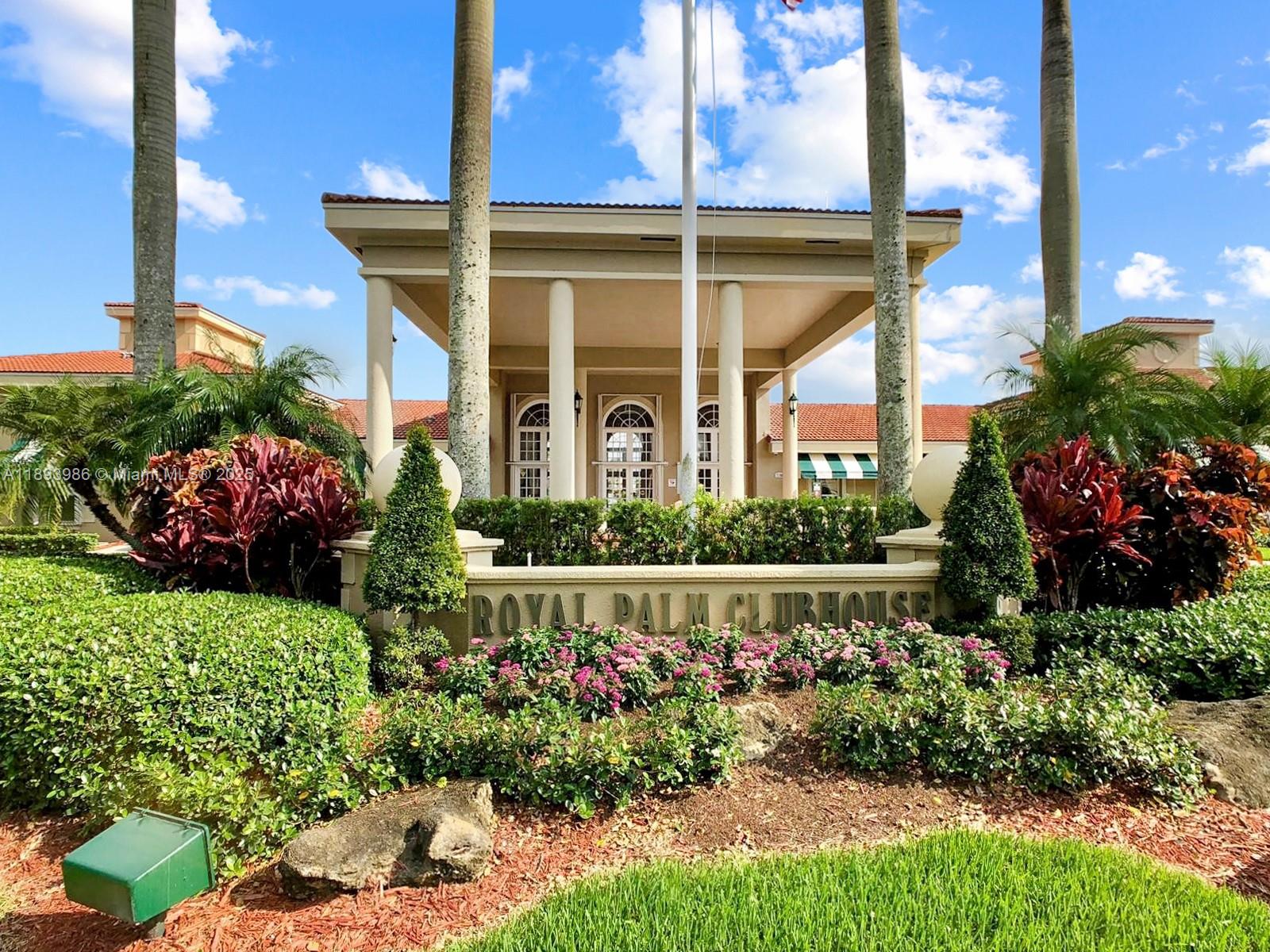 PALM ISLE ESTATES - Residential