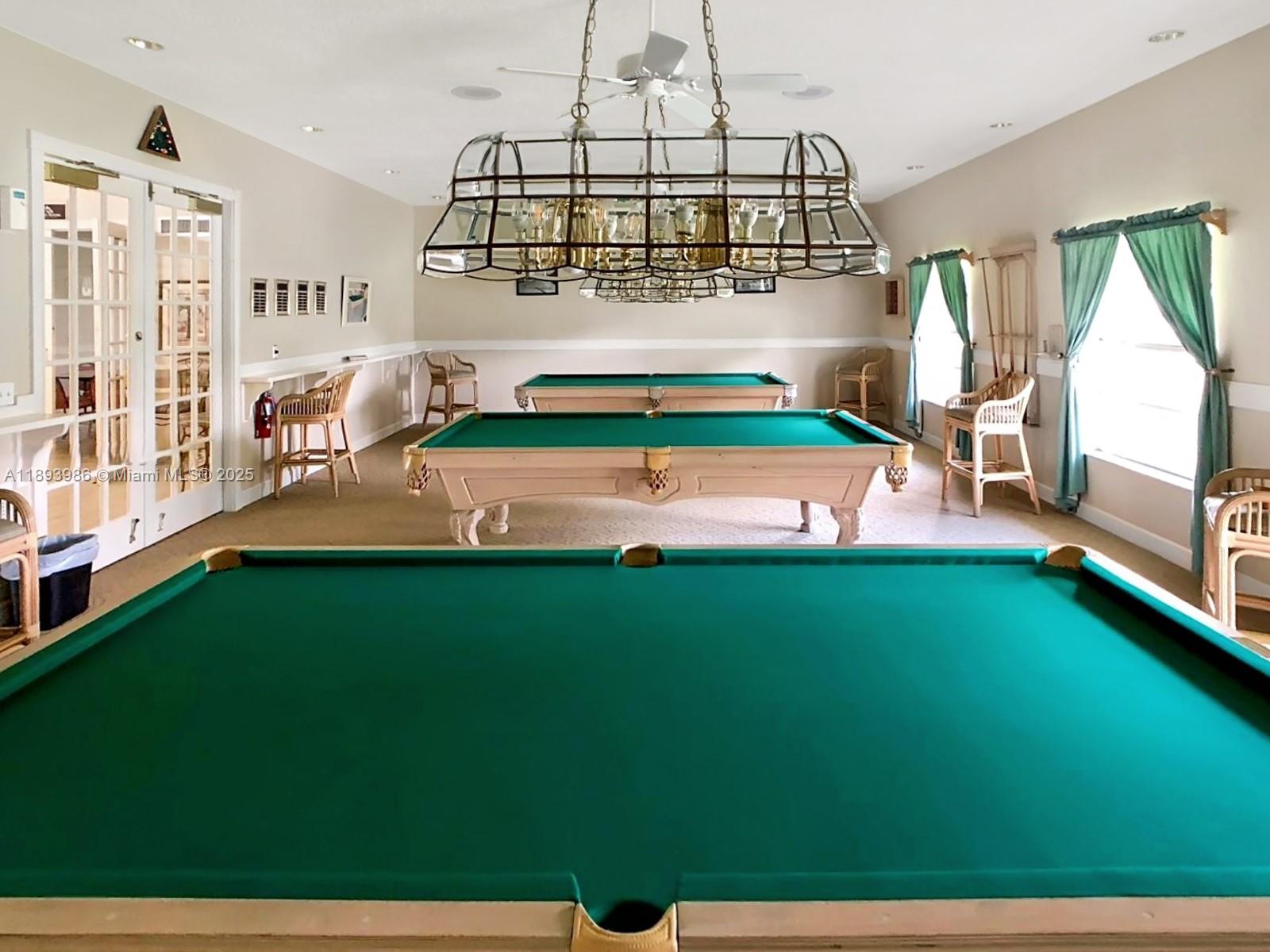 PALM ISLE ESTATES - Residential