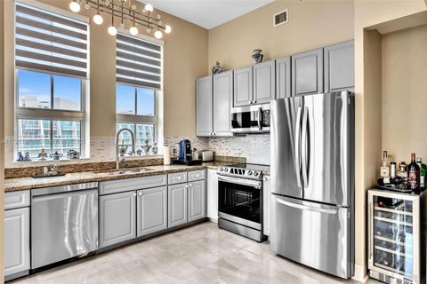 3001 NE 185th St 713 Aventura FL 33180