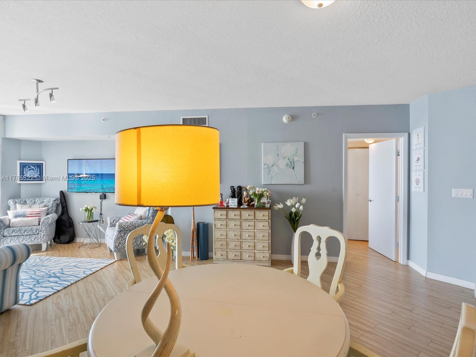 LA PERLA CONDO - Residential