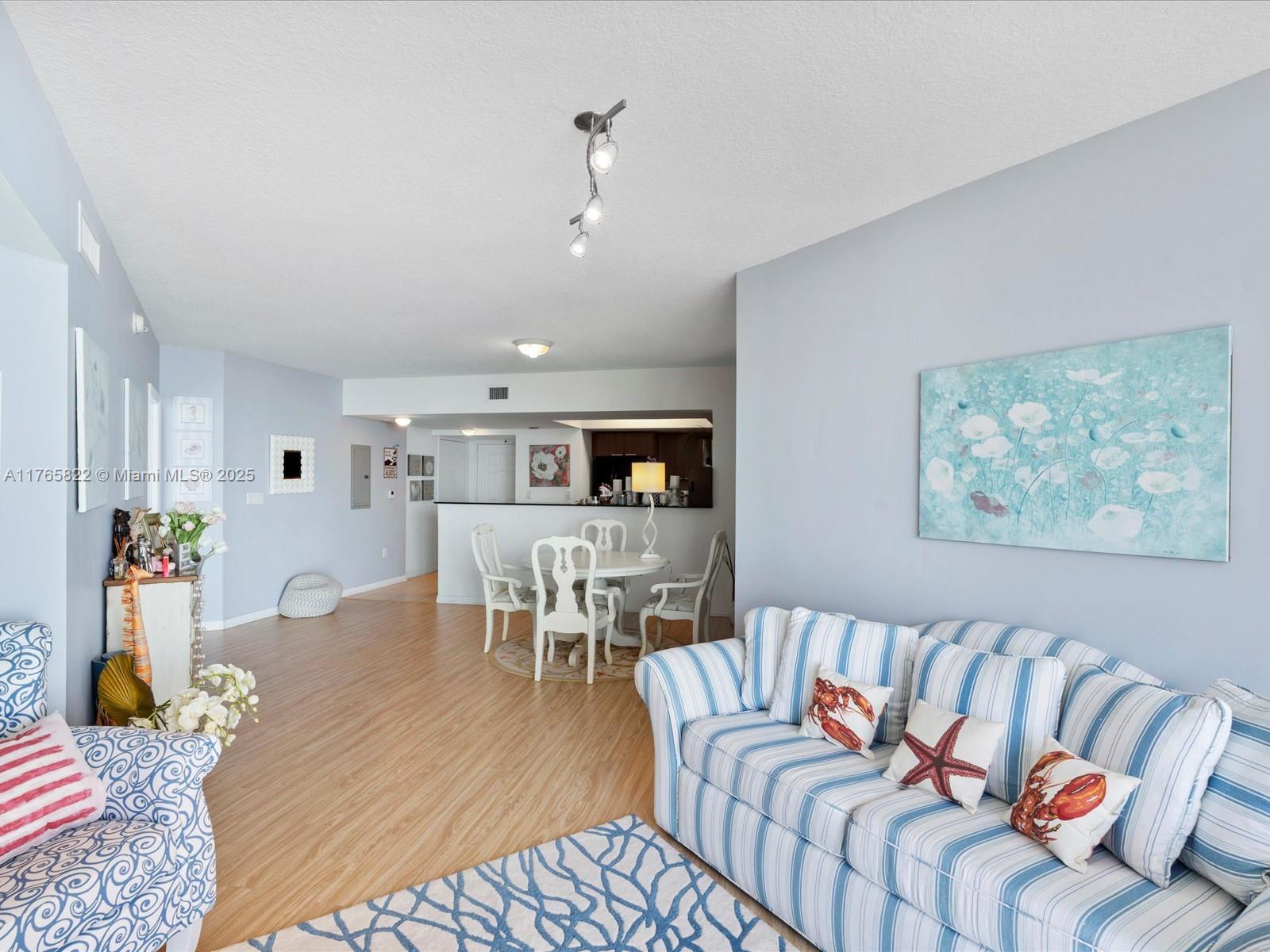 LA PERLA CONDO - Residential