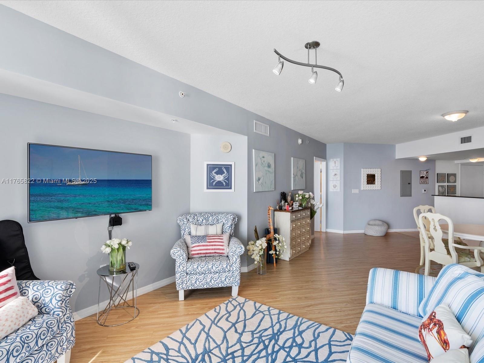 LA PERLA CONDO - Residential