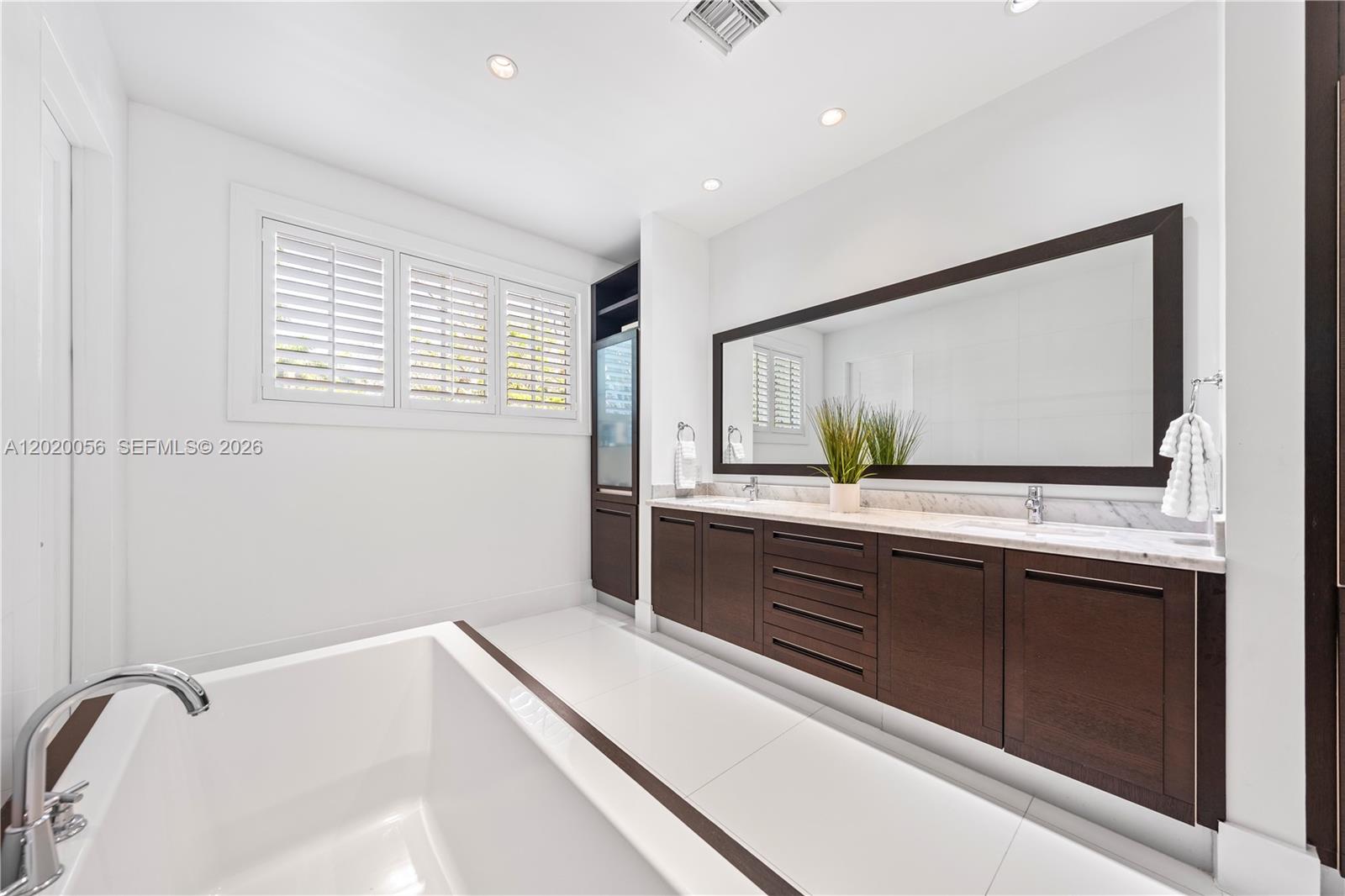 EWANTON HGTS - Residential
