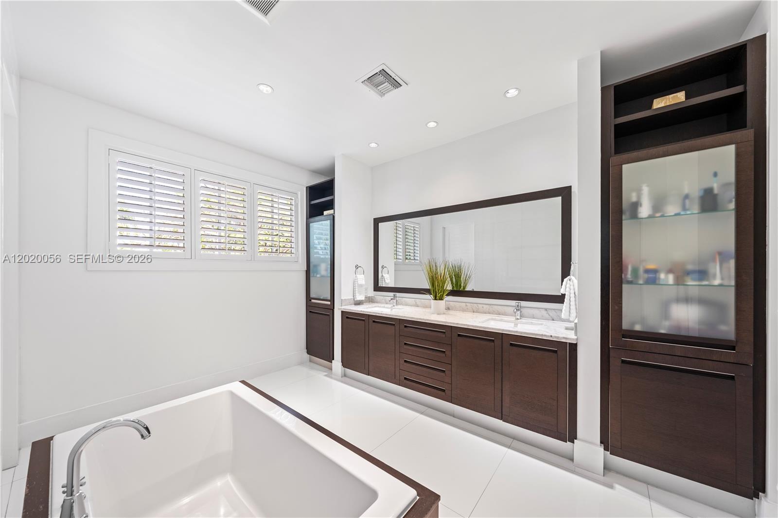 EWANTON HGTS - Residential