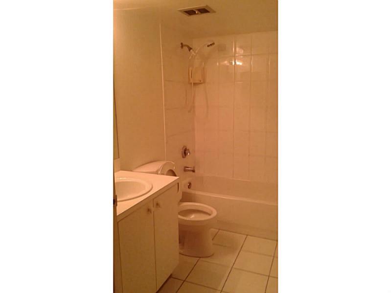 LAS BRISAS - Residential Lease