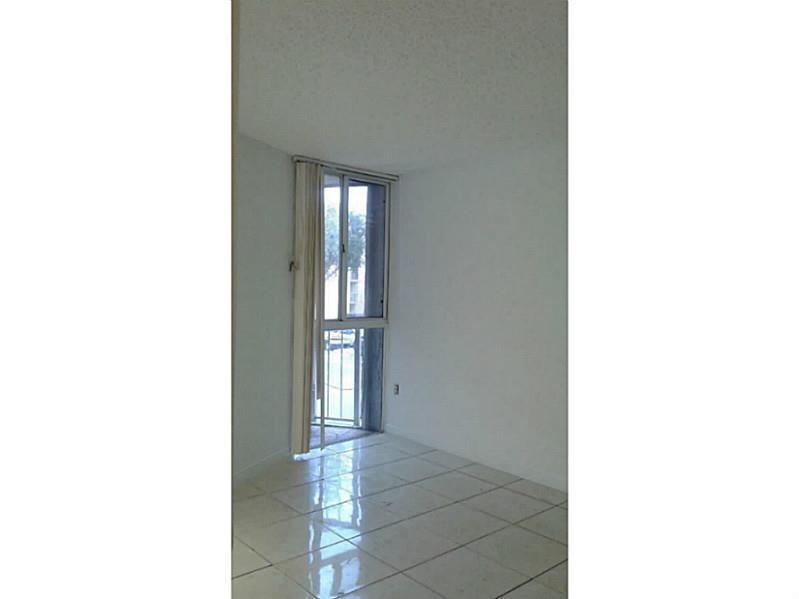 LAS BRISAS - Residential Lease