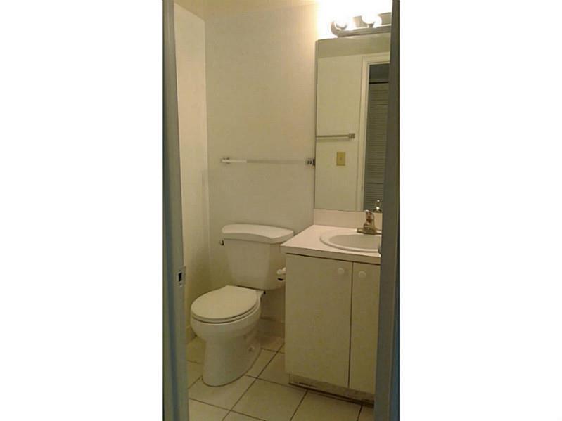 LAS BRISAS - Residential Lease