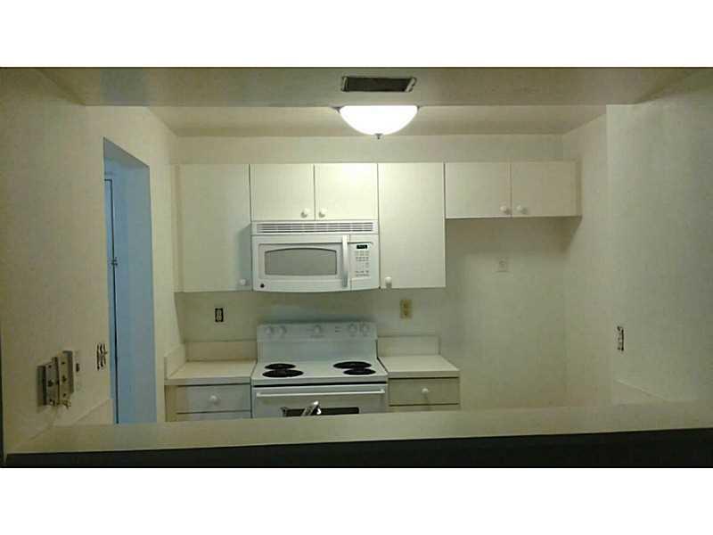 LAS BRISAS - Residential Lease