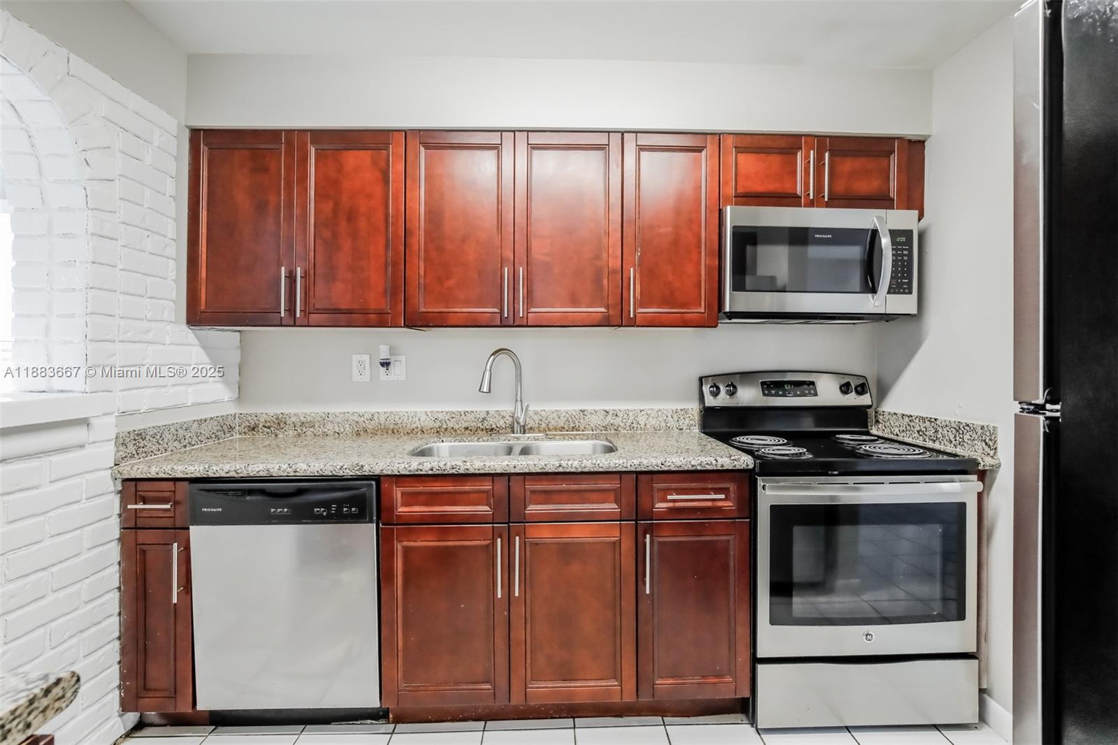 FLAIR SUB NO SEVEN - Residential Lease