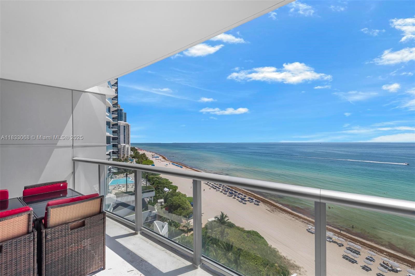 17001 Collins Ave 1403