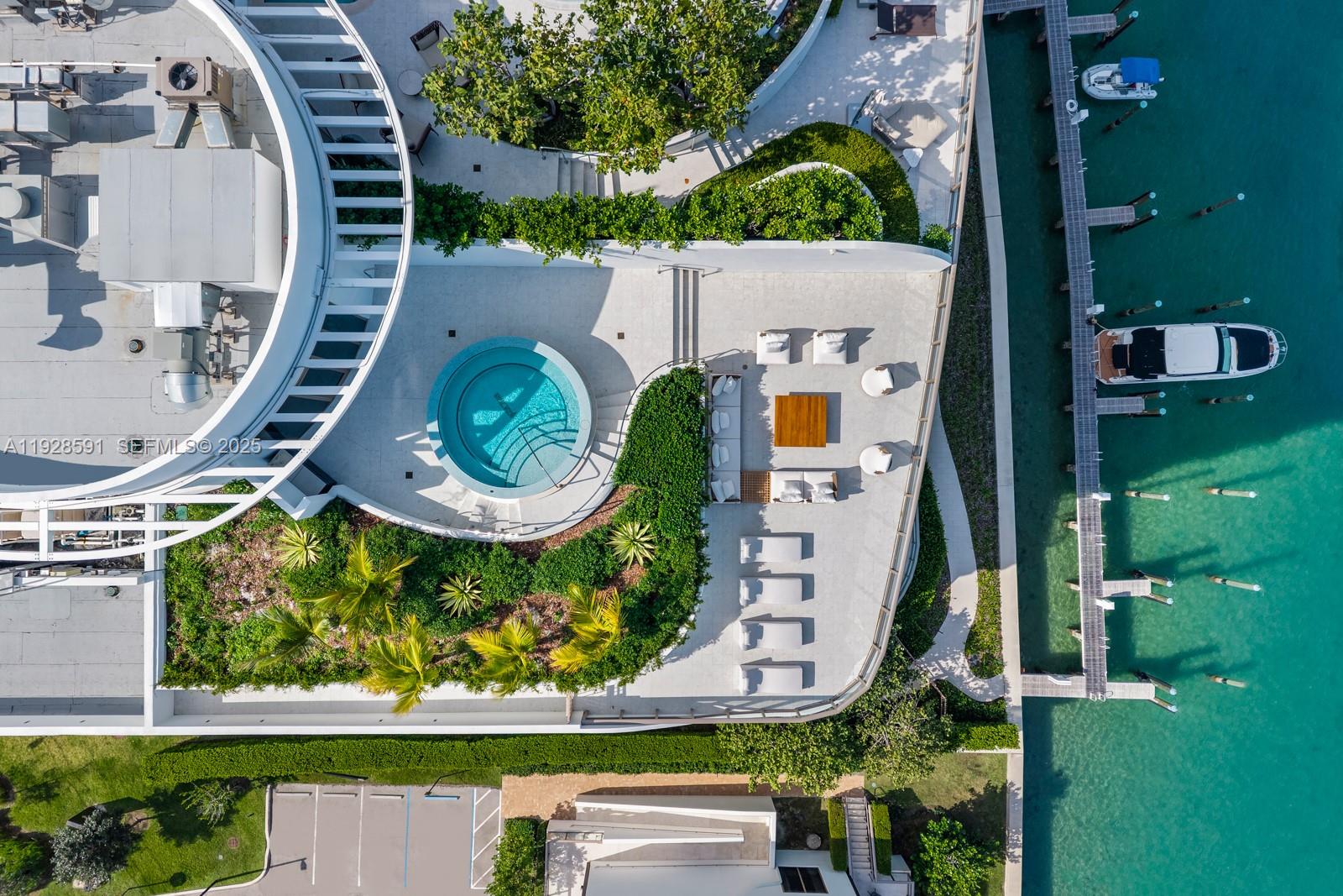 Onda Residences - Residential