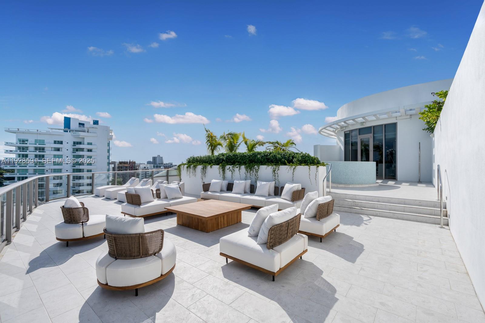 Onda Residences - Residential