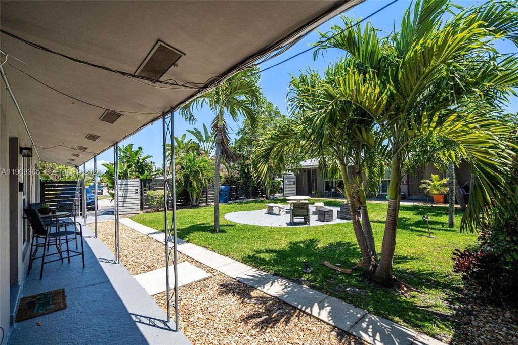 Photo of 2201 NE 14th Ave, Wilton Manors, FL 33305 (MLS # A11969365)