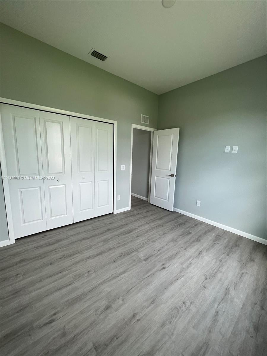 PORT LABELLE - Residential Lease