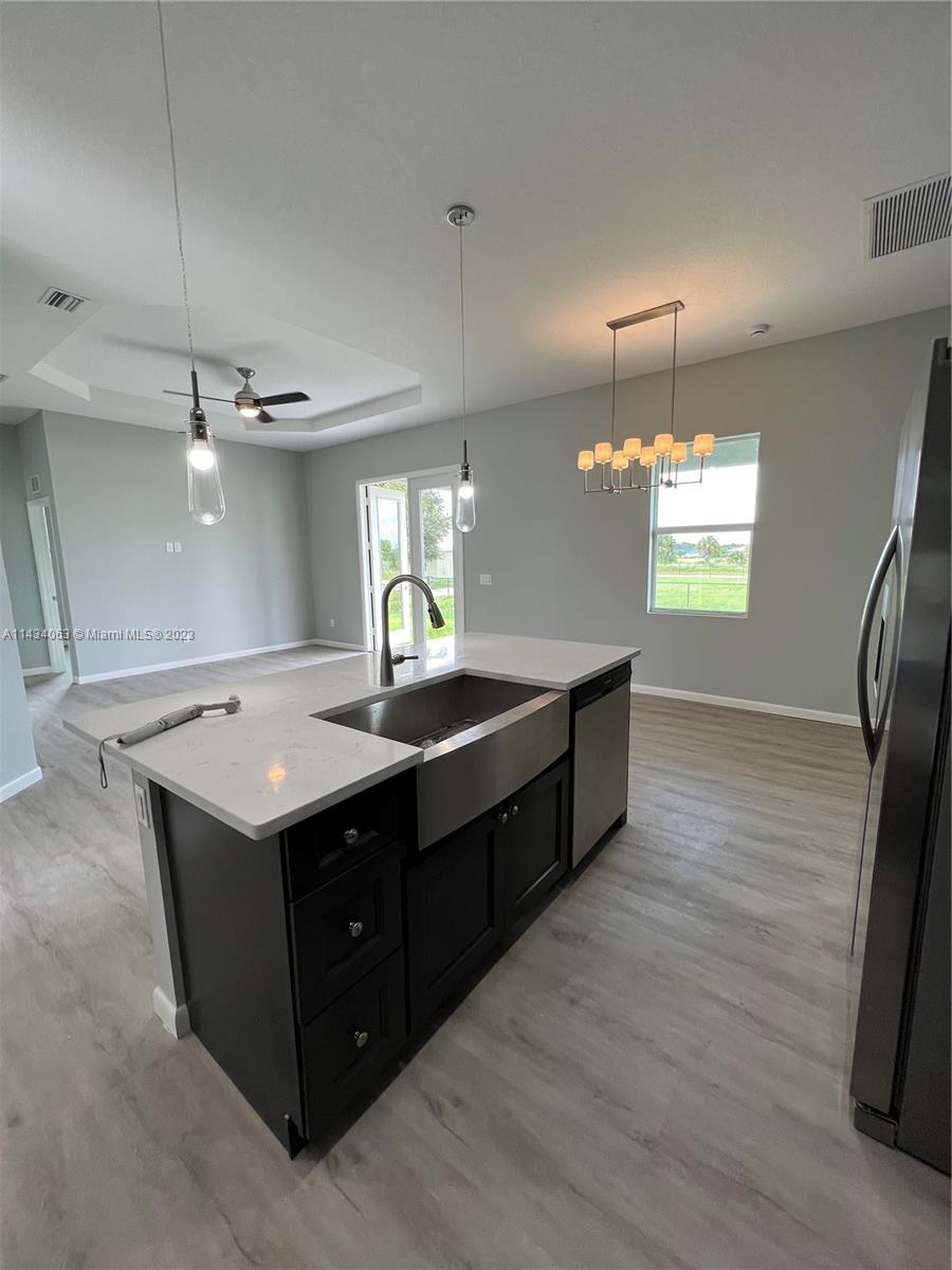 PORT LABELLE - Residential Lease
