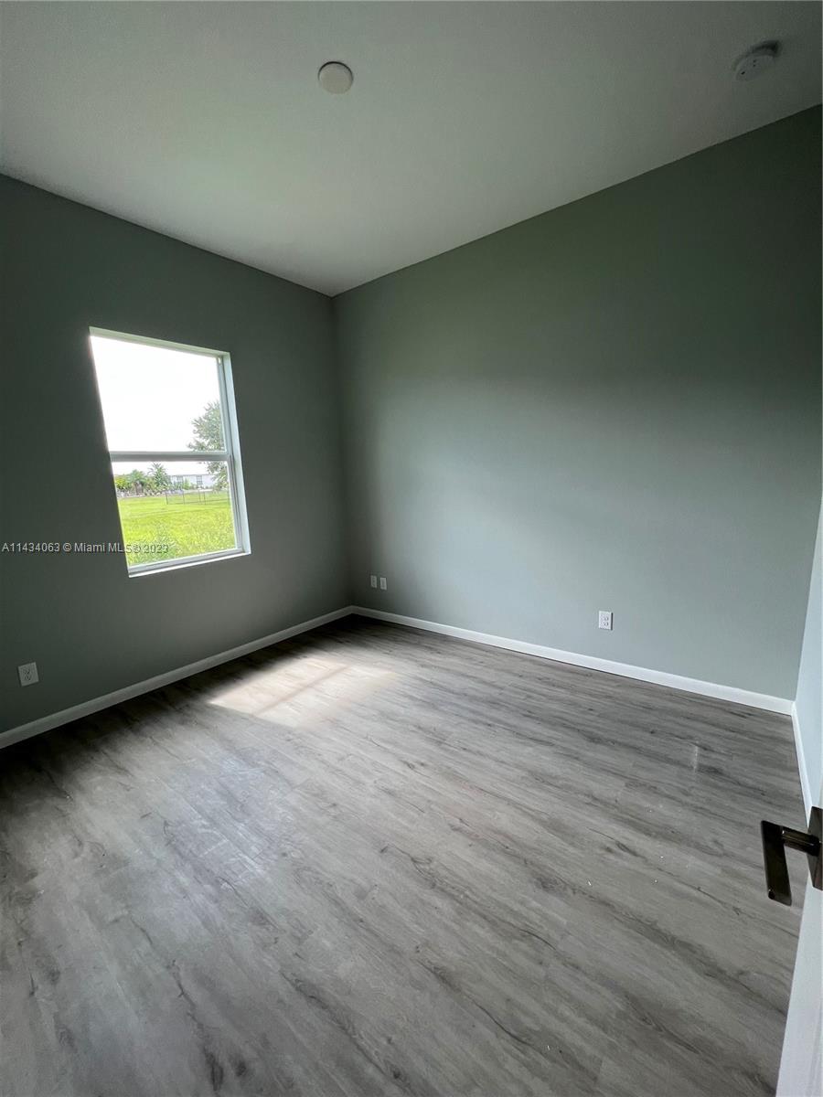 PORT LABELLE - Residential Lease