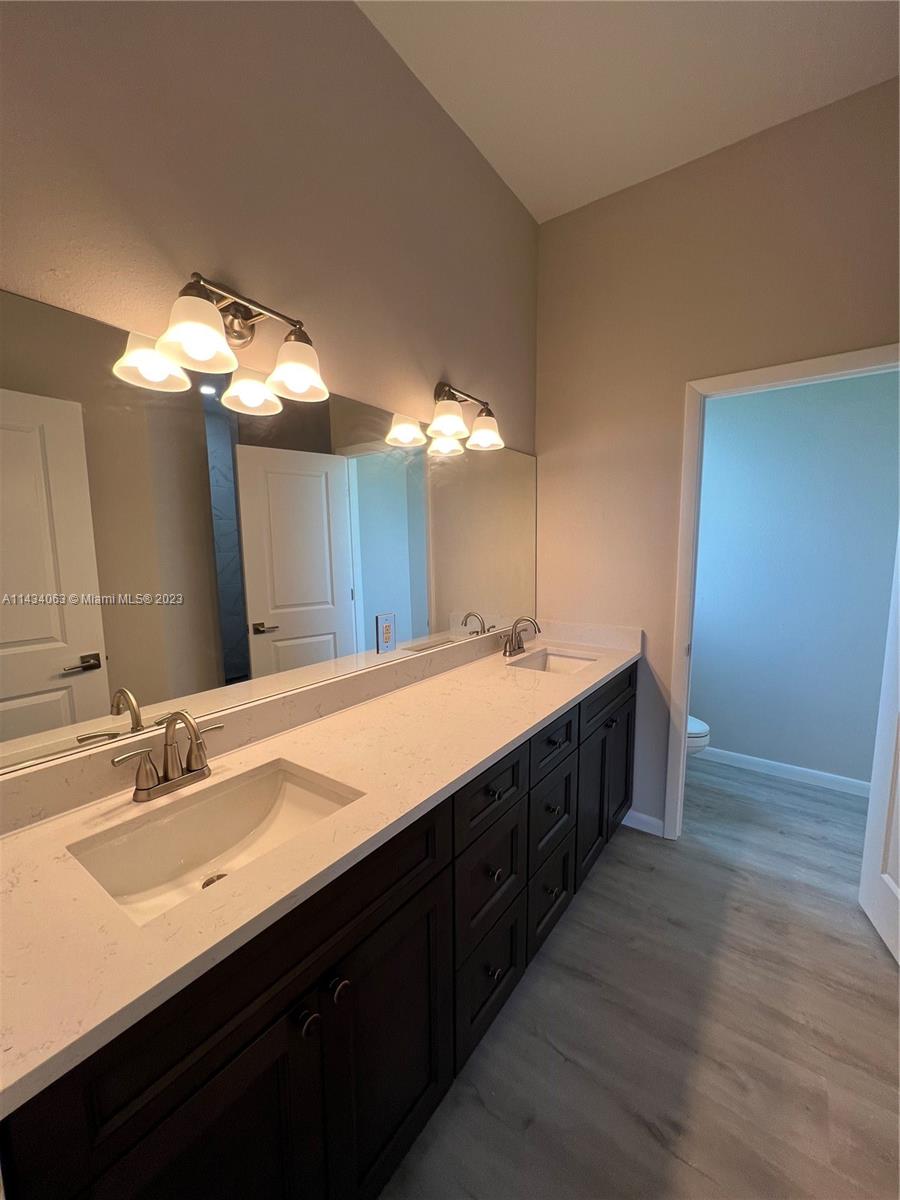 PORT LABELLE - Residential Lease