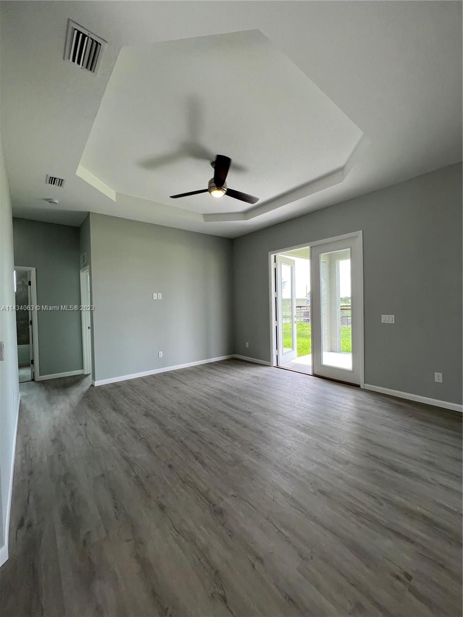 PORT LABELLE - Residential Lease