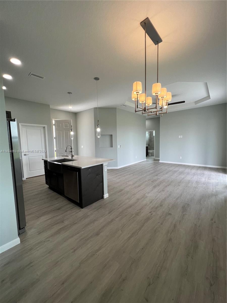 PORT LABELLE - Residential Lease