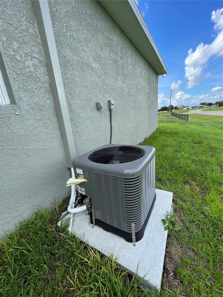 PORT LABELLE - Residential Lease