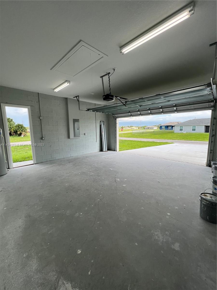 PORT LABELLE - Residential Lease