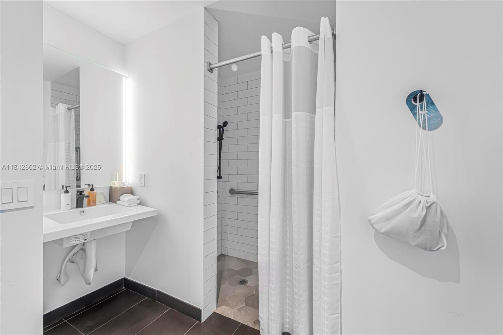 The Elser - Residential