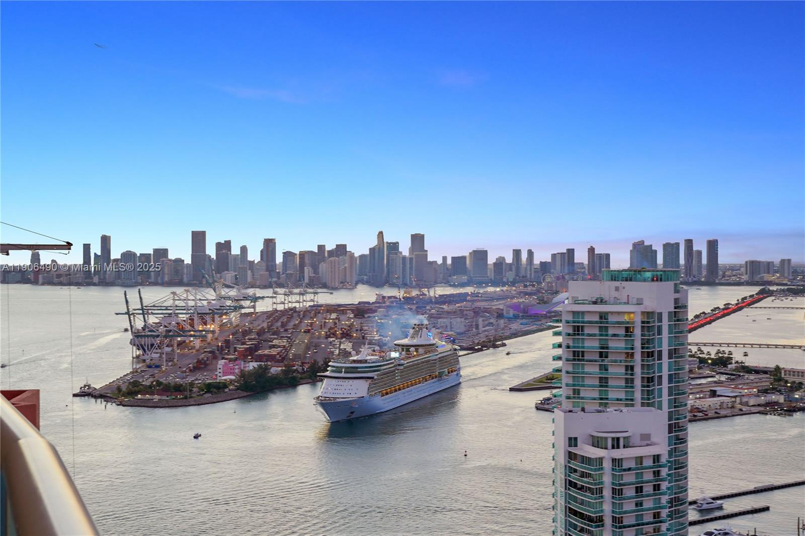 PORTOFINO TOWER CONDO - Residential