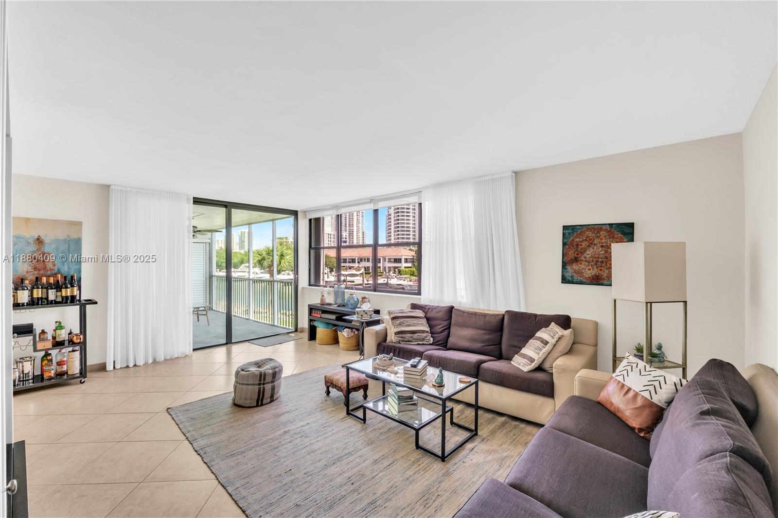 SOUTHVIEW AT AVENTURA CON - Residential