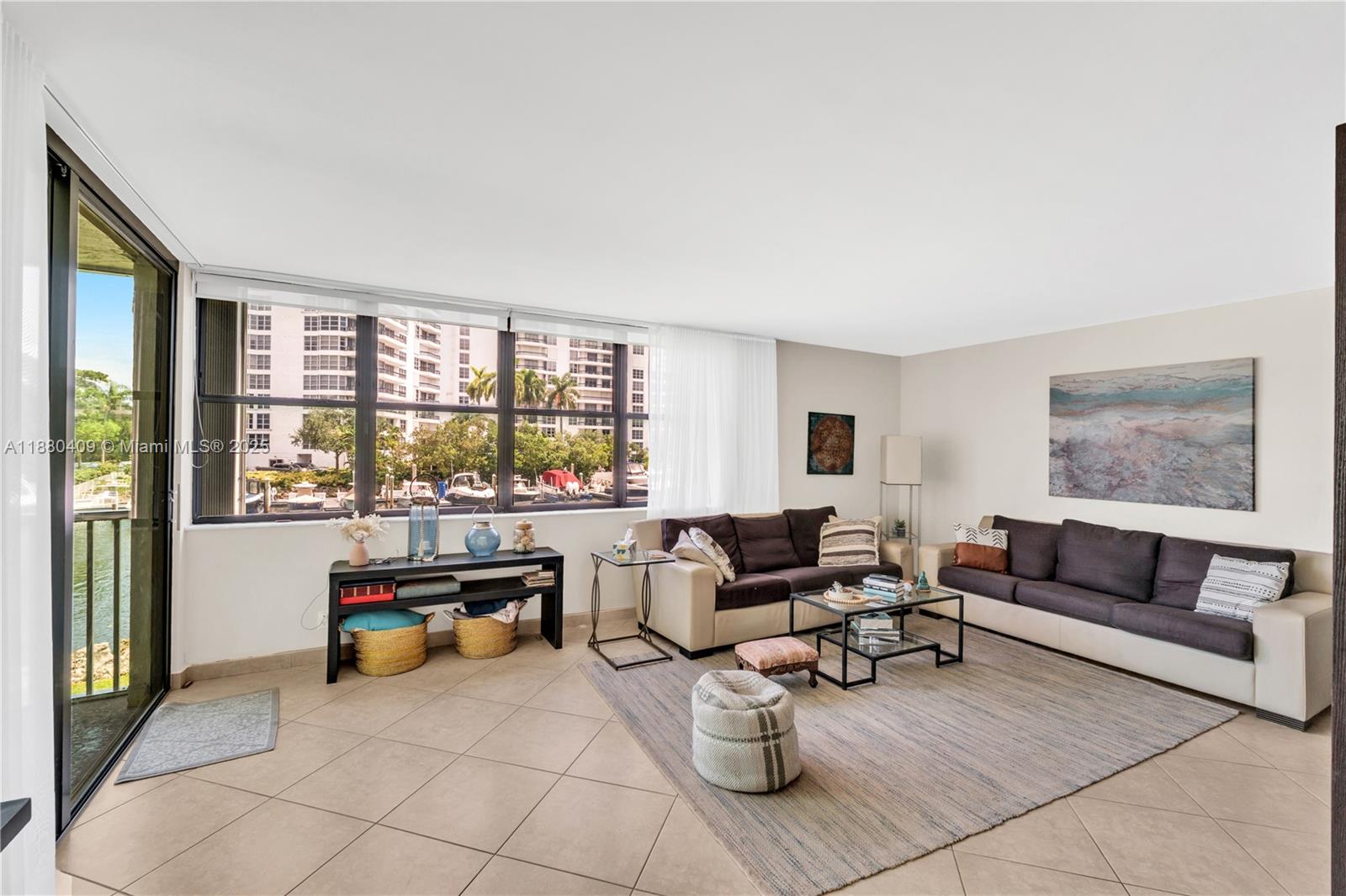 SOUTHVIEW AT AVENTURA CON - Residential