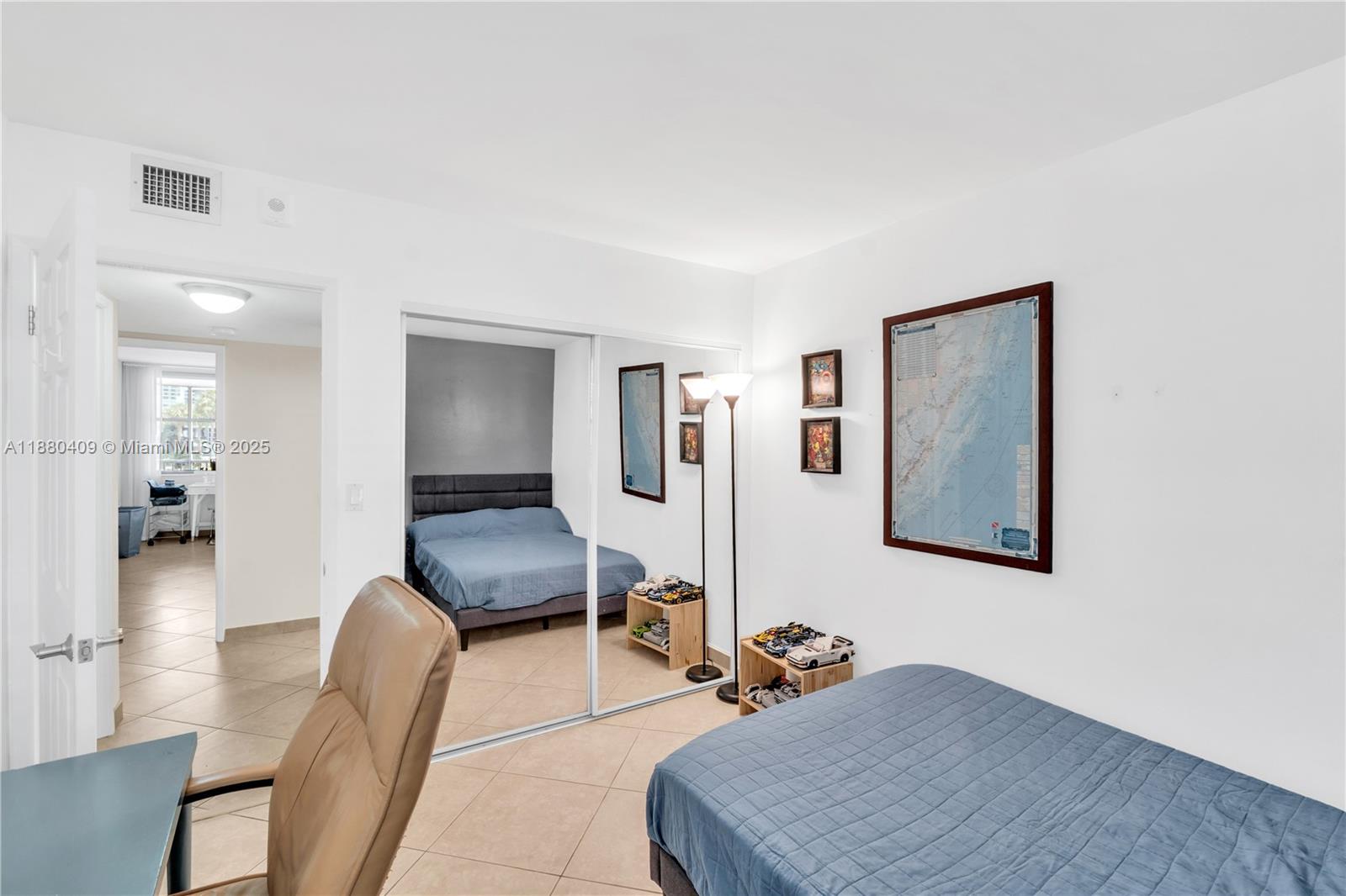 SOUTHVIEW AT AVENTURA CON - Residential