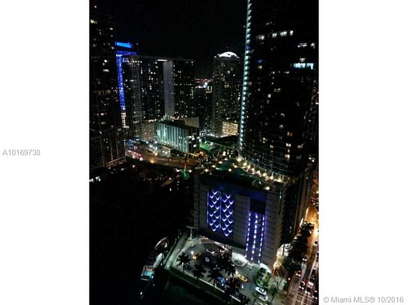 MET 1 CONDO - Residential Lease