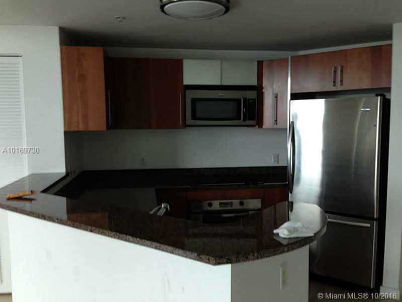 MET 1 CONDO - Residential Lease