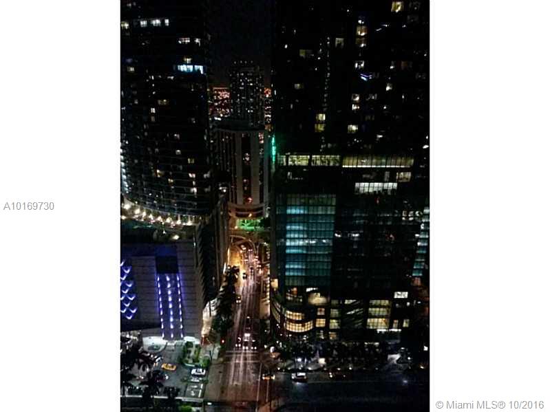 MET 1 CONDO - Residential Lease